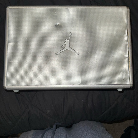 Jordan Silver Briefcase with Embossed Logo as is see photos rare - Picture 3 of 6